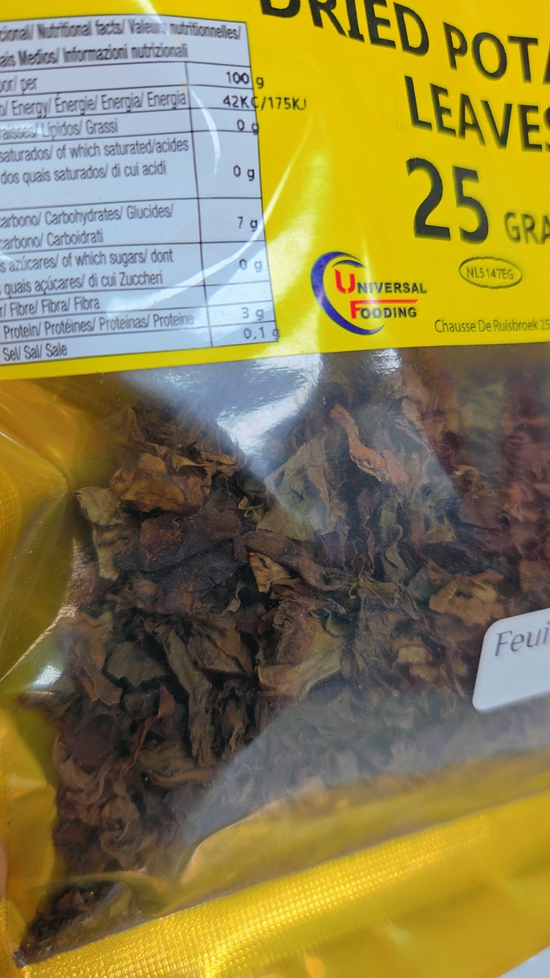 Feuilles patates séchées