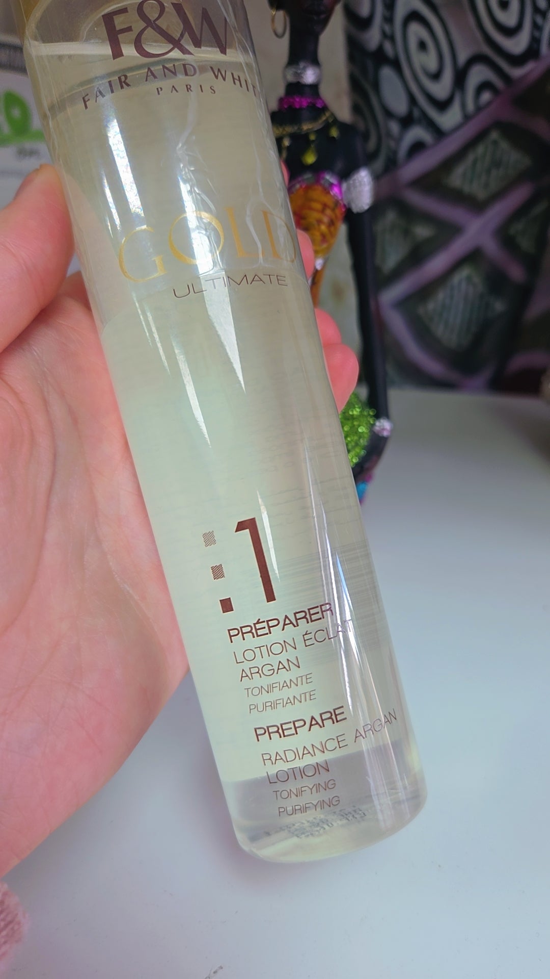 Eau micellaire visage