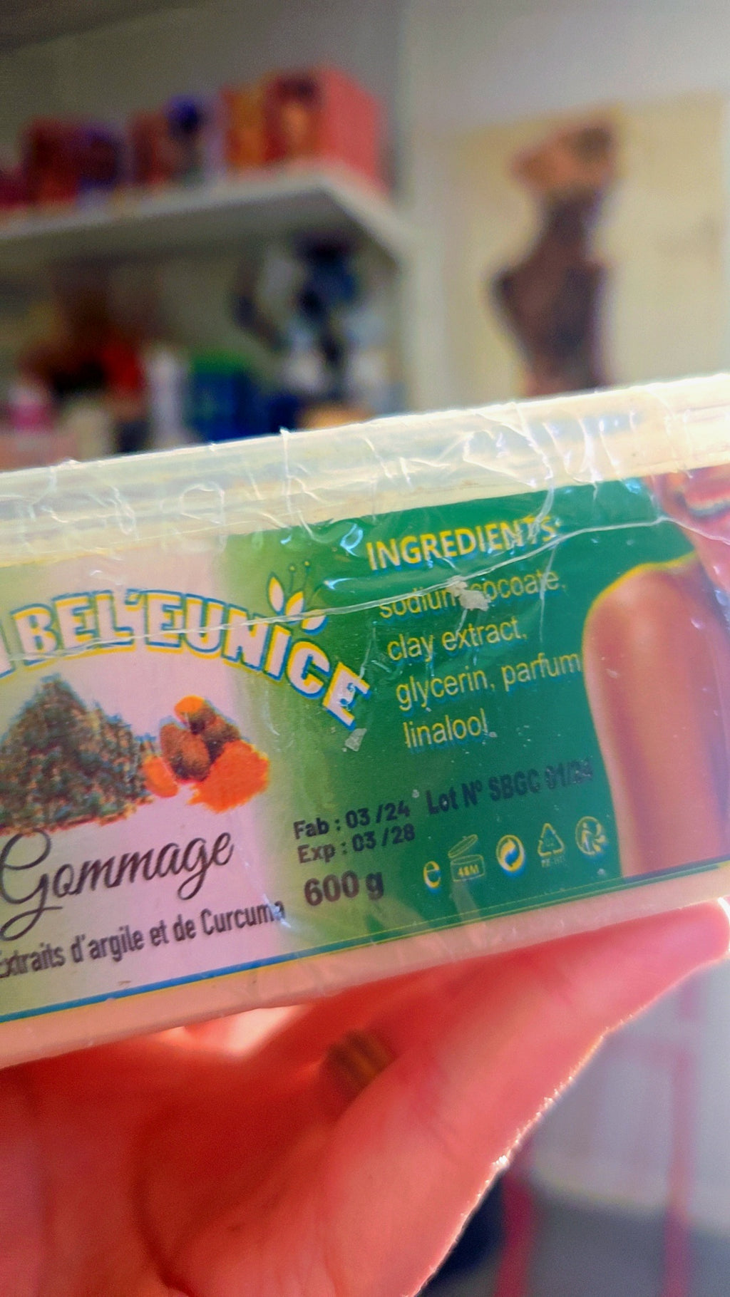 Savon gommage 600 gr